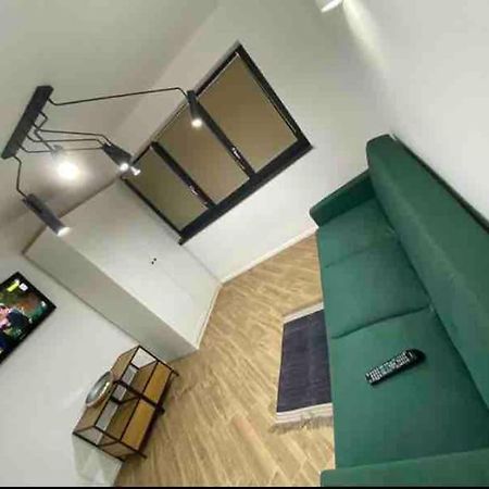 Enescu Flat Apartment ซูชาวา ภายนอก รูปภาพ