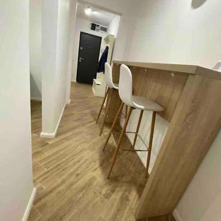 Enescu Flat Apartment ซูชาวา ภายนอก รูปภาพ